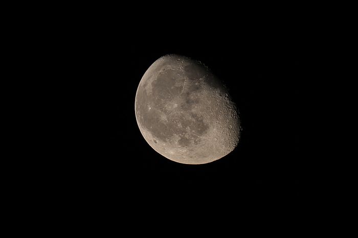 Луна 25 июня 2016 года